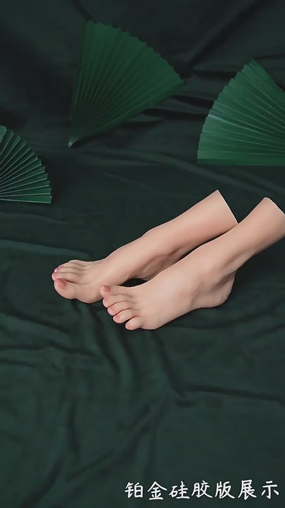 TG4001 Realistic Silicone Foot Model for Shoe & Nail Art Display
